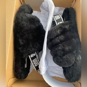 UGG black “yeah” slides